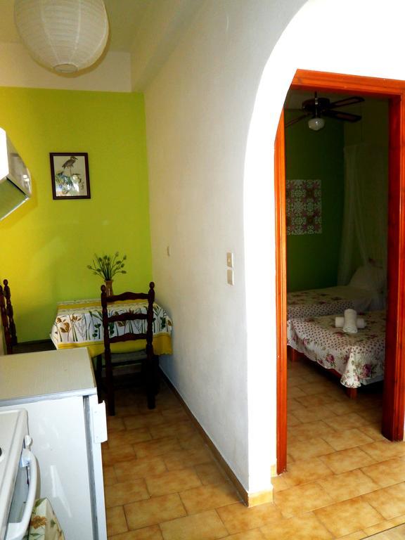 Paraskevi Apartments Ypsos Zimmer foto